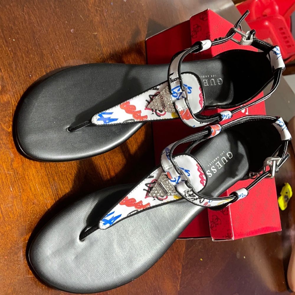 Guess shoes sandal thong white multi Los Angeles